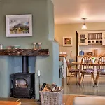 Finest Retreats - Swalebeck House Ричмонд